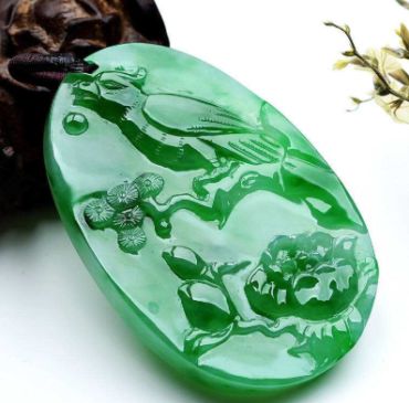 翡翠喜鹊适合哪些人佩戴,都有什么寓意 翡翠喜鹊适合哪些人佩戴,都有什么寓意