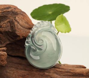 翡翠和钻石的差异有哪些?价值有什么区别? 翡翠和钻石的差异有哪些?价值有什么区别?