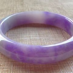 紫羅蘭翡翠手鐲收藏價格貴嗎   怎樣挑選紫羅蘭翡翠手鐲