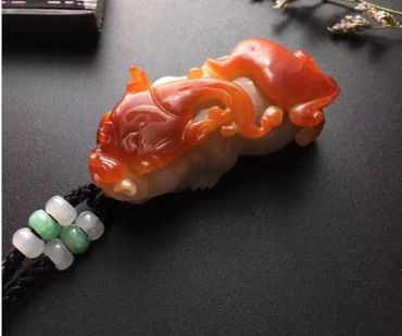 怎样鉴定翡翠貔貅真伪  如何区分判断翡翠貔貅公母