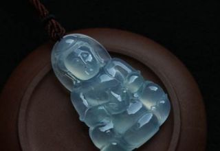 怎样选购面相好的翡翠观音  选购翡翠观音小技巧