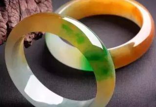 翡翠变黑是因为吸收了人体毒素 这是科学还是谣言？