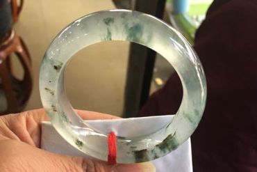 怎么鉴别天然翡翠和水沫子 鉴定方法技巧 怎么鉴别天然翡翠和水沫子 鉴定方法技巧