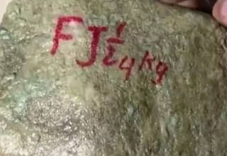 7万的赌石一刀暴涨10倍 竟只因这条“带子”？
