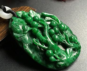 你是好“色”之徒吗   选购满绿翡翠要怎么选