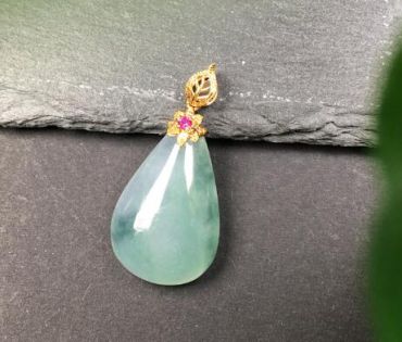 翡翠水滴有什么寓意吗   翡翠水滴寓意分析