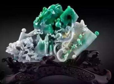怎么判断翡翠种水是否优质  翡翠真假识别技巧
