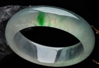 这4点影响翡翠手镯价格 选购时一定要注意