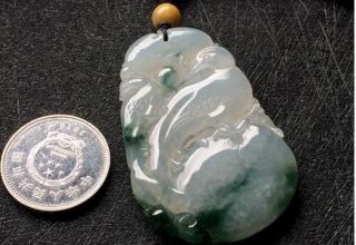 玻璃种翡翠如意选购方法  怎样辨别玻璃种翡翠如意质地好坏