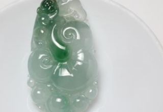 新手须知翡翠如意基本知识  翡翠如意怎样估价