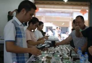 玉石市场买翡翠要注意什么 要格外小心这几点