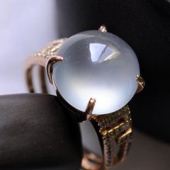 翡翠戒指寓意和款式介绍  如何选购翡翠戒指