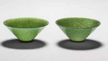 薄胎玉壶知识：薄胎翡翠玉壶的由来和制作工艺