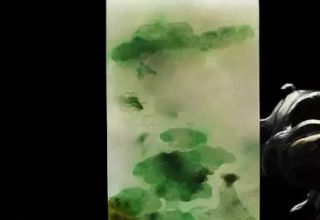 翡翠雕刻薄意雕的“薄”主要体现在哪儿