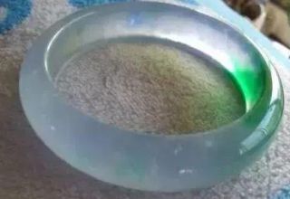 冰糯种翡翠手镯该怎样选购 挑选攻略快速get！