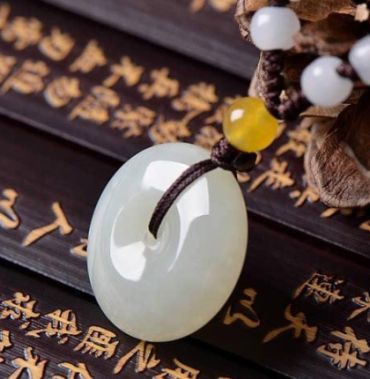 想要收藏和田玉，这些专业术语你一定要知道？