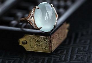翡翠戒面选购步骤  不同款式翡翠戒指挑选要注意什么