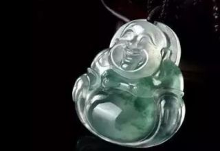 为什么翡翠能成为投资收藏的首选潜力股 因为它有这几个优势