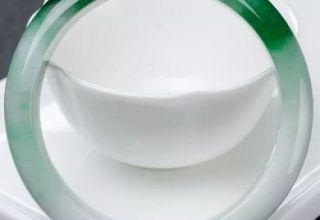 常见假翡翠的实用鉴别方法 教你一眼识破