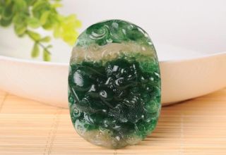 天然翡翠瑕疵怎么看  选购翡翠时应该要注意哪些