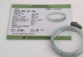 天然A货翡翠手镯一段时间后竟成了B货？真相是什么