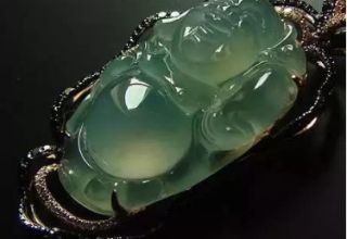翡翠行情冷，那为什么好翡翠的价格还是那么高