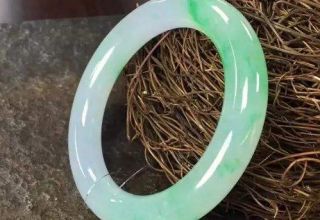 翡翠还会不会升值  翡翠市场价值分析