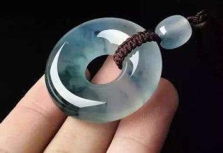有裂纹的翡翠挂件吉利吗  翡翠挂件磕裂了怎么办