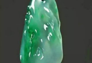 教你轻松分辨翡翠是否抛光  翡翠选购注意事项