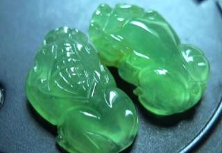 翡翠如何挑选  翡翠价格一般是多少
