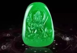 翡翠为什么都要打蜡 揭秘翡翠打蜡的内幕