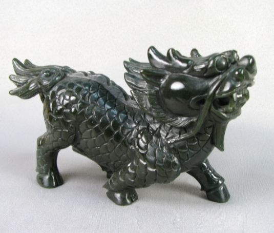 和田玉摆件麒麟都有哪些寓意？麒麟和田玉摆件的好处有哪些？