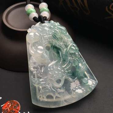 如何鉴定冰种翡翠  冰种翡翠有哪些特点特征