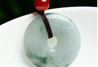 糯种飘花翡翠好不好