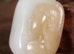 和田玉的油脂光泽应该怎么观察？和田玉油脂如何分辨？
