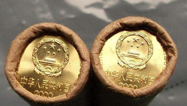 2000年的梅花5角硬币值多少钱 2000年的梅花5角硬币收藏价值分析