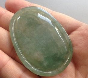 冰油青种翡翠手镯好不好 冰油青种翡翠手镯好不好