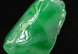 怎么辨认上色的翡翠 四个方法技巧