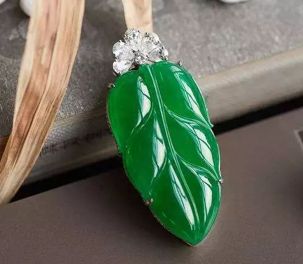 翡翠消磁方法是怎样的 翡翠多久消磁一次