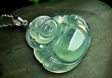 翡翠冰种和玻璃种哪个好 冰种还是玻璃种好 翡翠冰种和玻璃种哪个好 冰种还是玻璃种好