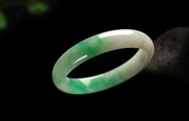 翡翠摔了有裂纹怎么办 如何处理有裂纹的翡翠 翡翠摔了有裂纹怎么办 如何处理有裂纹的翡翠