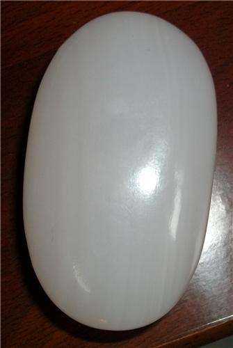 和田玉籽料什么样的好 来学学辨别方法吧