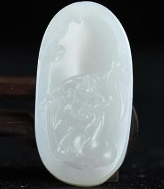 翡翠和玉哪个好 翡翠和玉常识