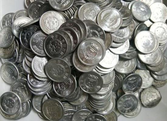 一斤硬币多少钱  哪一年硬币最值钱