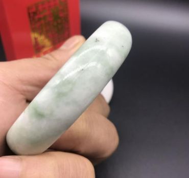 合成玉镯鉴别方法 化学合成玉镯辨别