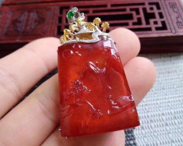 天然红翡的特征 天然红翡有哪些特征 天然红翡的特征 天然红翡有哪些特征