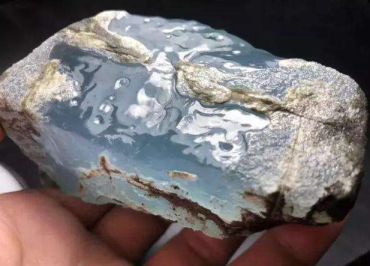 2019翡翠原石价格  当前翡翠原石行业的现状