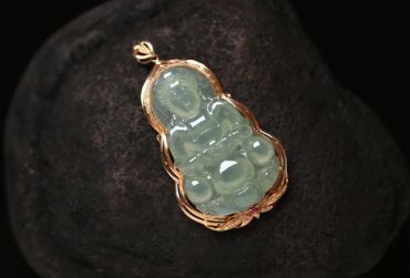 冰种翡翠观音 冰种翡翠观音一般多少钱 冰种翡翠观音 冰种翡翠观音一般多少钱