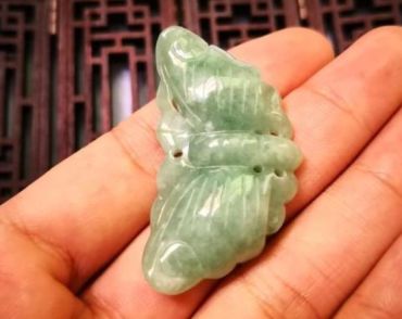 直播的缅甸翡翠能买吗 直播的玉翡翠是真的吗