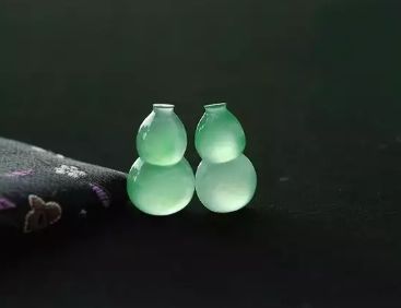 玉葫芦吊坠的寓意 这个深层寓意你不一定知道